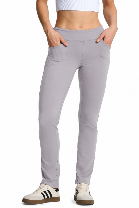 Luxe Sportbroek & Huisbroek — Grijs — vooraanzicht met sneakers