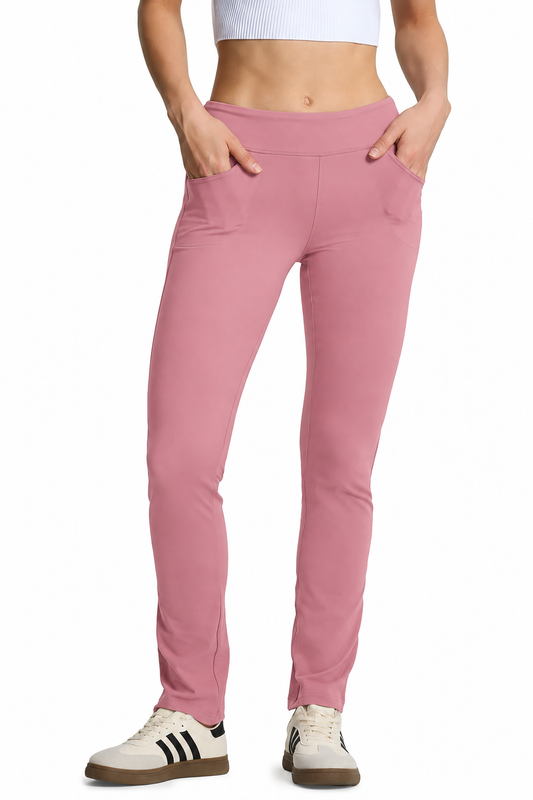 Luxe Sportbroek & Huisbroek — Roze — vooraanzicht met sneakers